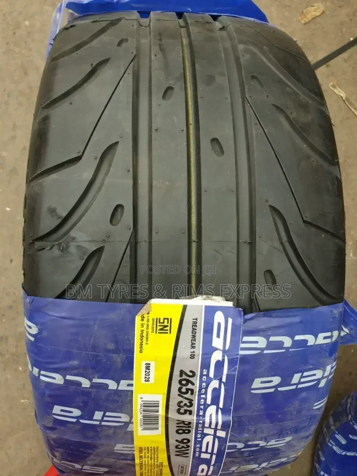 265 /35 R18 Accelera TYRES (Indonesia)