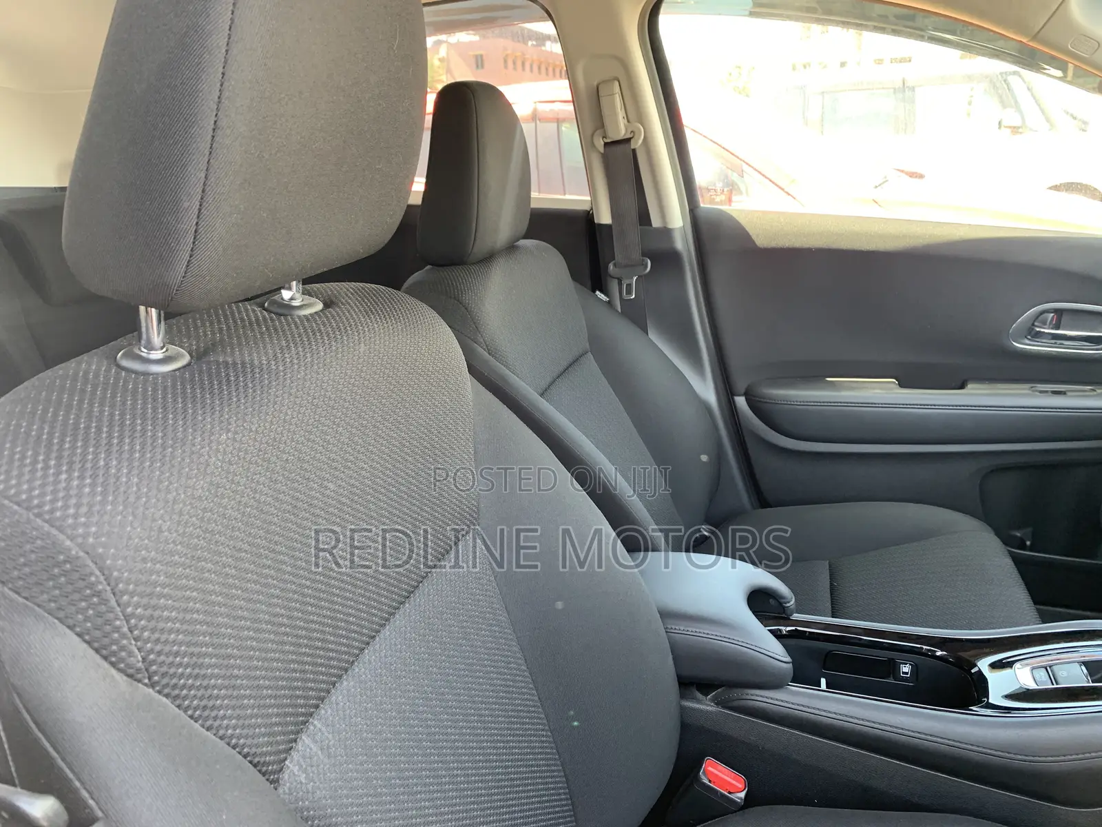 Honda Vezel 1.5 Hybrid 2WD 2017 Silver