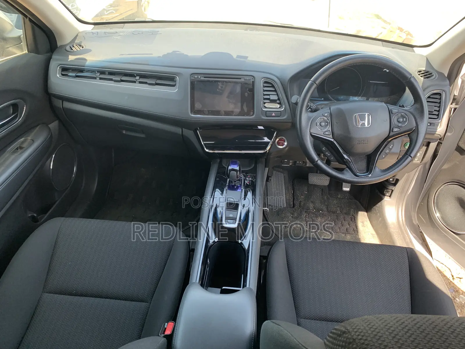 Honda Vezel 1.5 Hybrid 2WD 2017 Silver