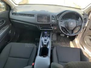 Honda Vezel 1.5 Hybrid 2WD 2017 Silver