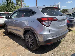 Honda Vezel 1.5 Hybrid 2WD 2017 Silver