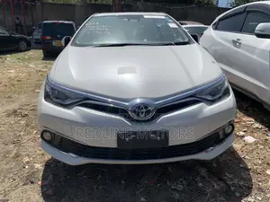 Toyota Auris 2017 White