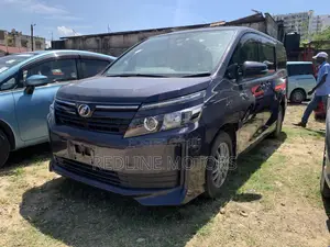 Toyota Voxy 2016 Purple
