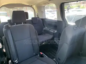 Toyota Voxy 2016 Purple