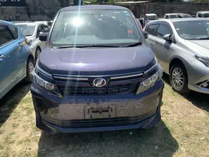Toyota Voxy 2016 Purple
