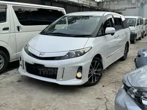 Toyota Estima 2017 White