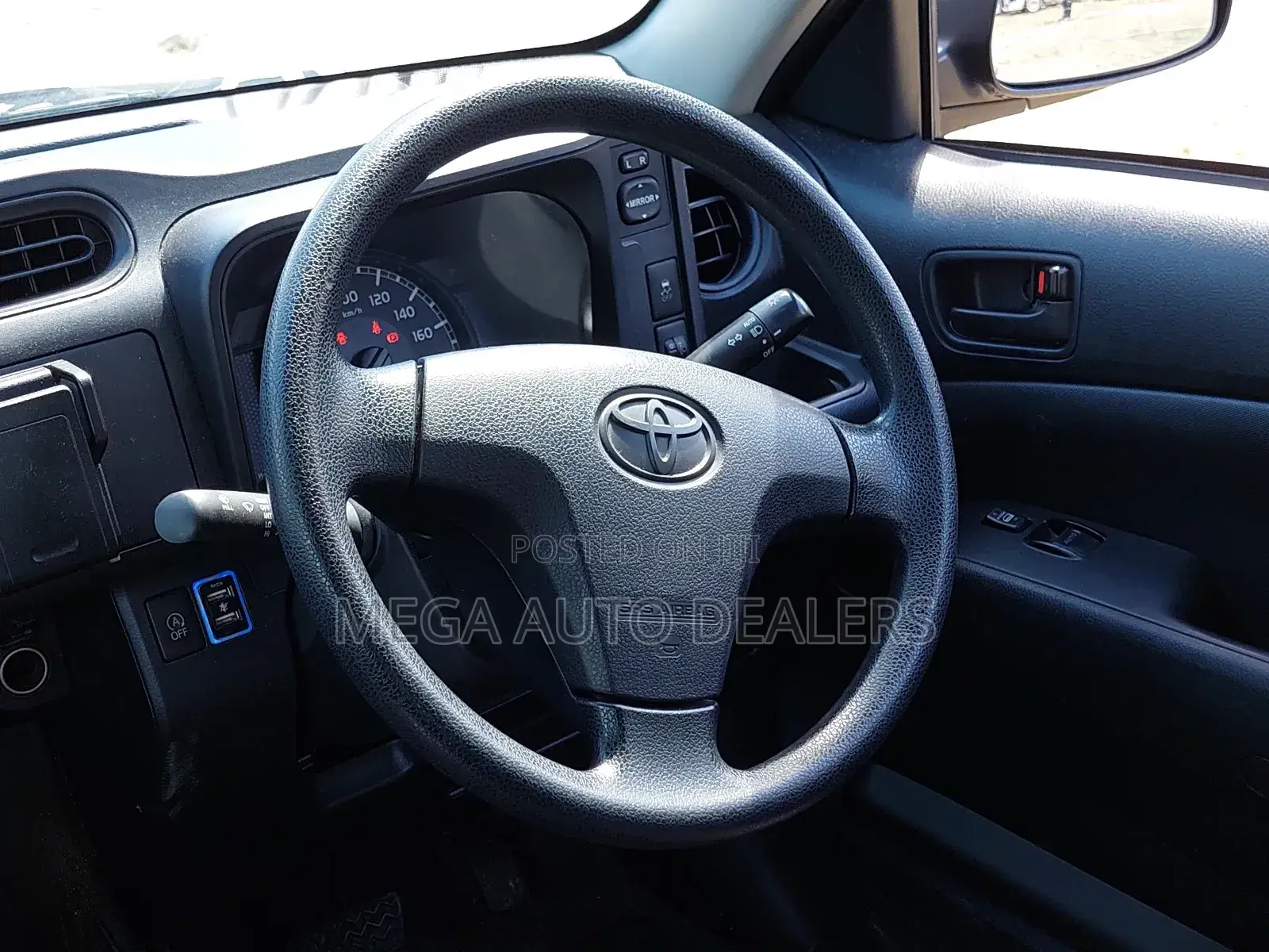 Toyota Probox 2018 Silver