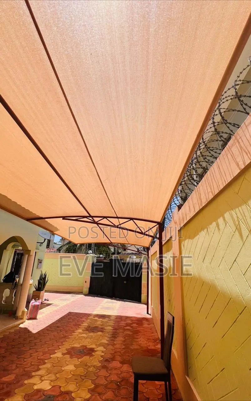 4bdrm Maisonette in Bombolulu Estate for sale