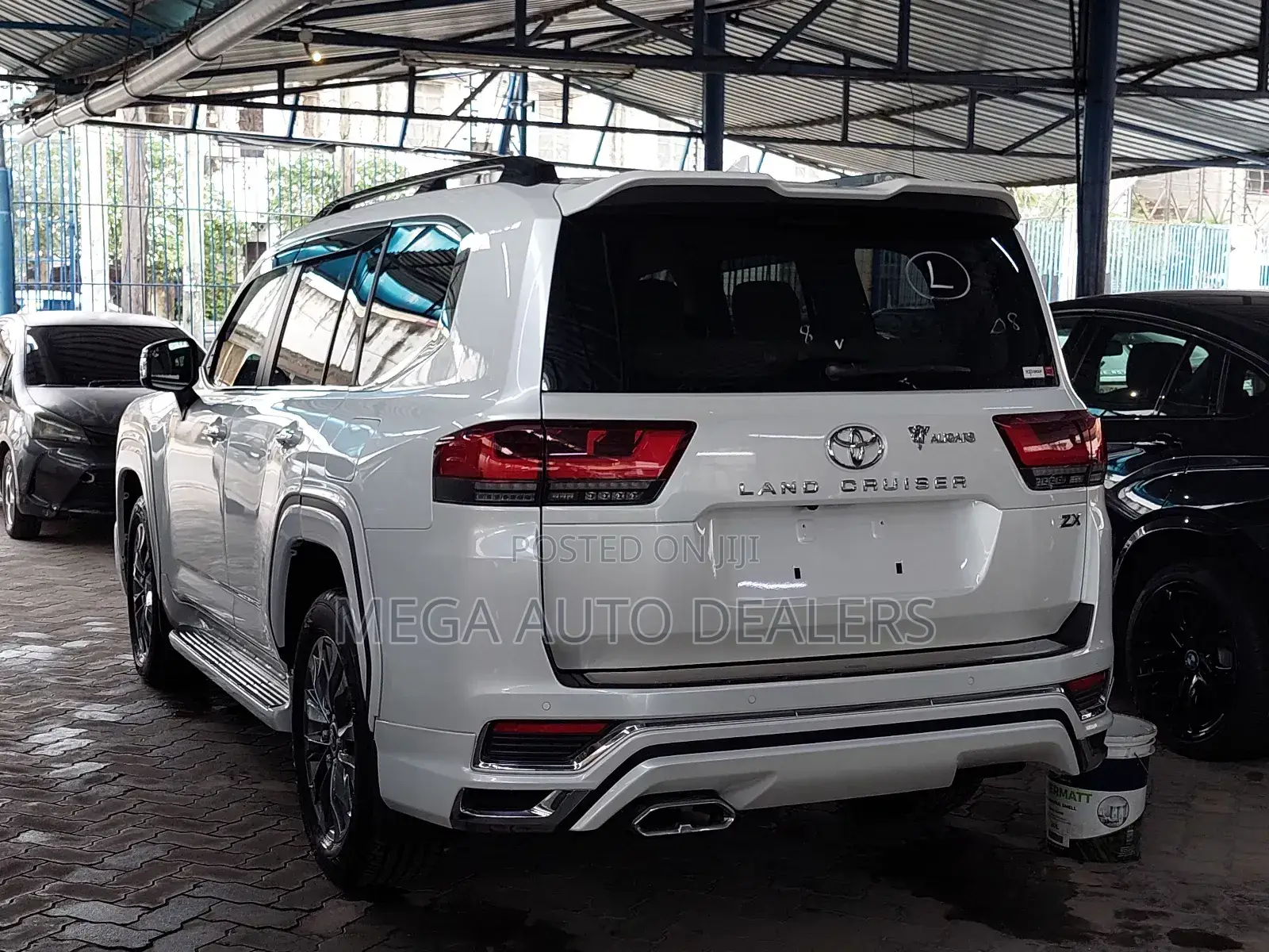 Toyota Land Cruiser 2020 Off white