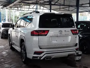 Toyota Land Cruiser 2020 Off white
