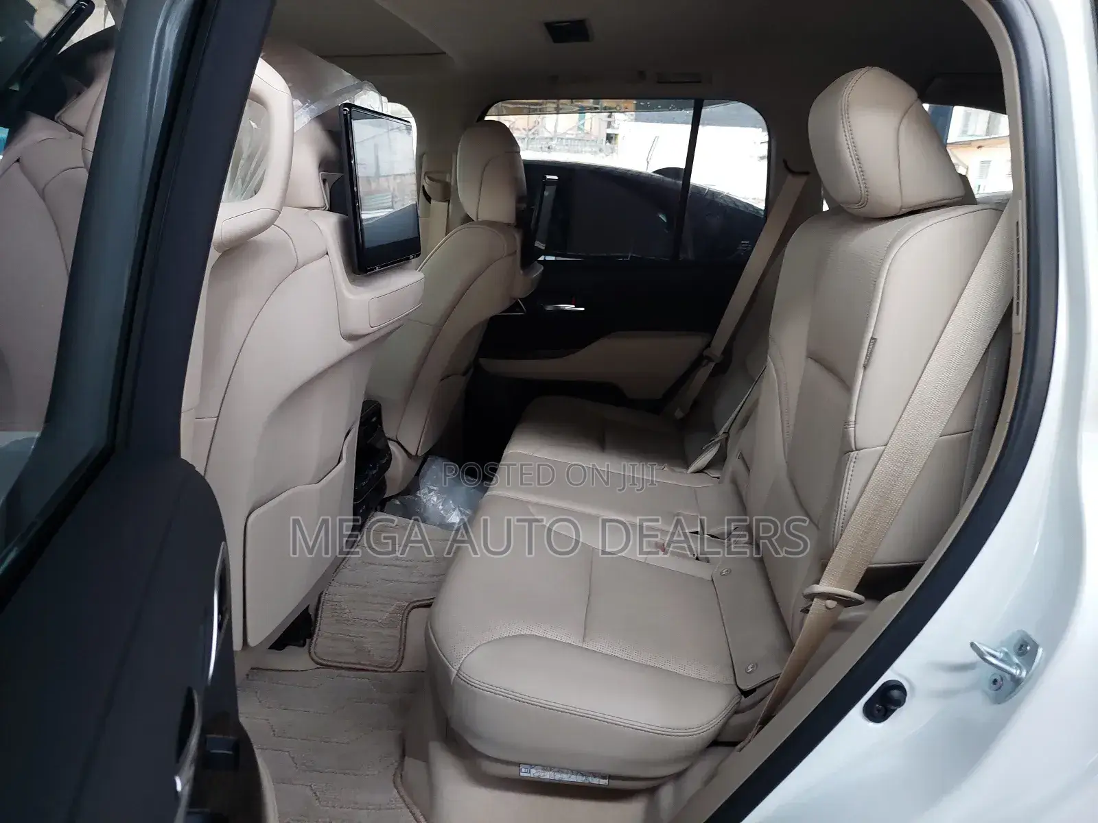 Toyota Land Cruiser 2020 Off white