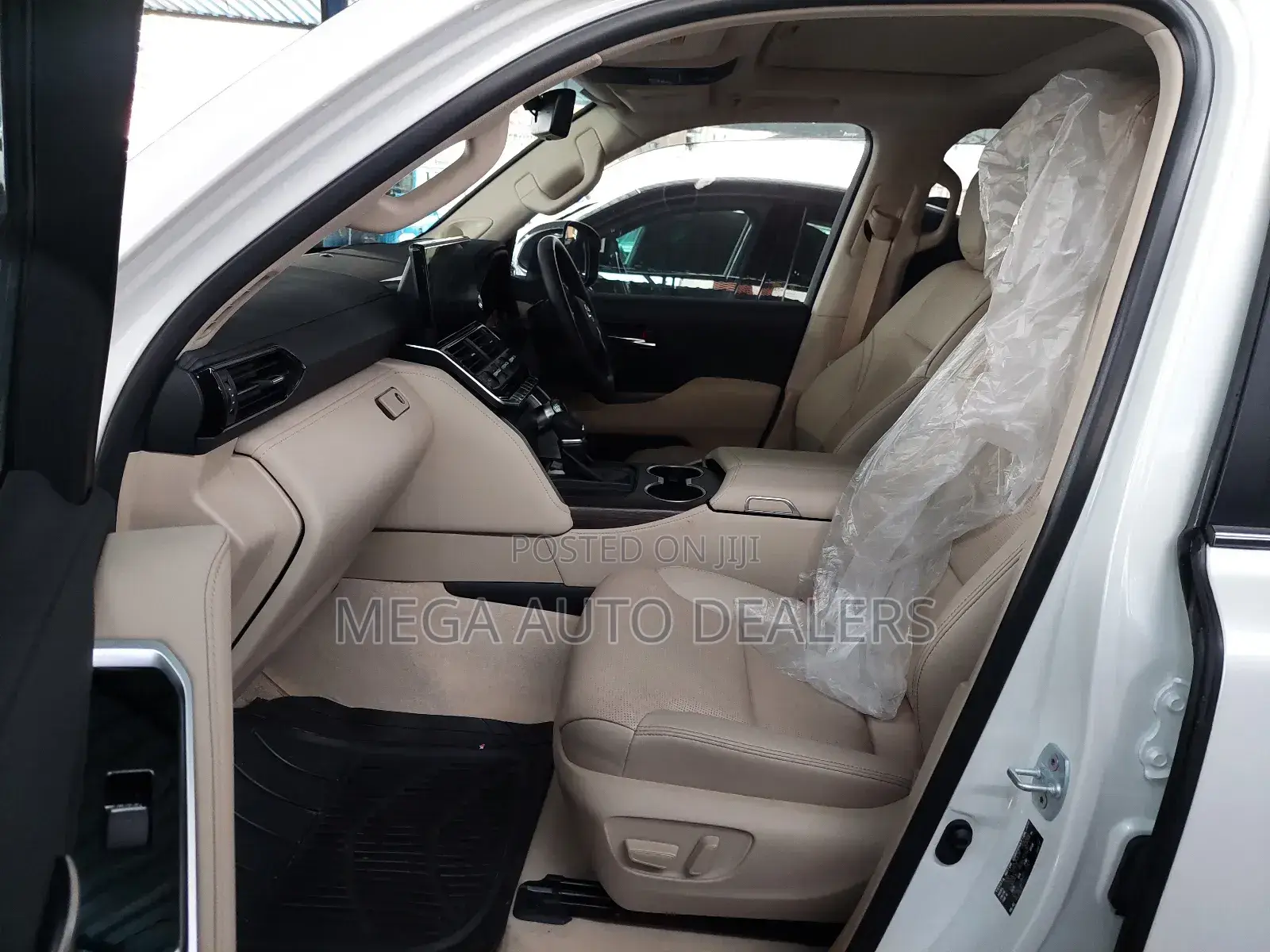 Toyota Land Cruiser 2020 Off white