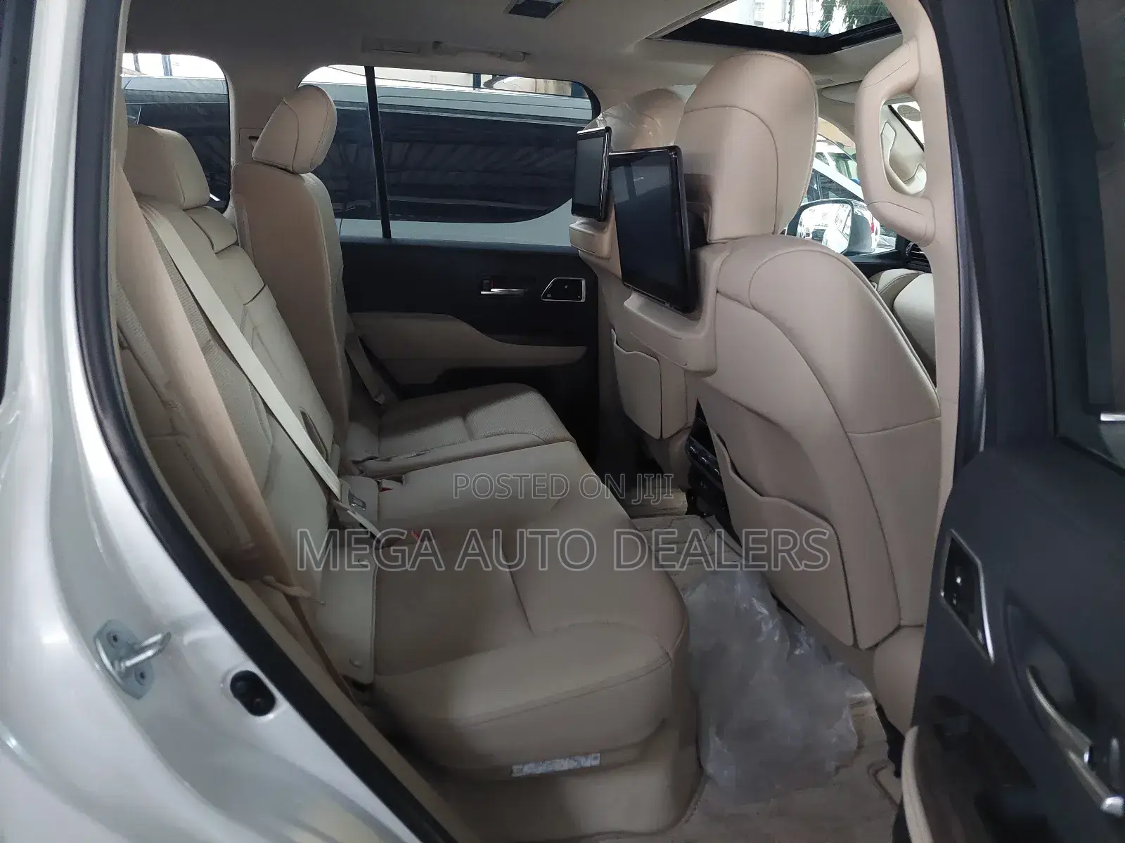 Toyota Land Cruiser 2020 Off white
