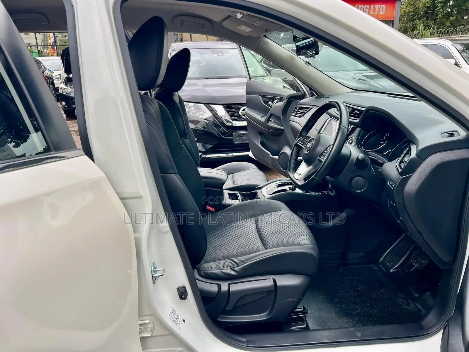 Nissan X-Trail 2.0 Petrol AWD 2017 White