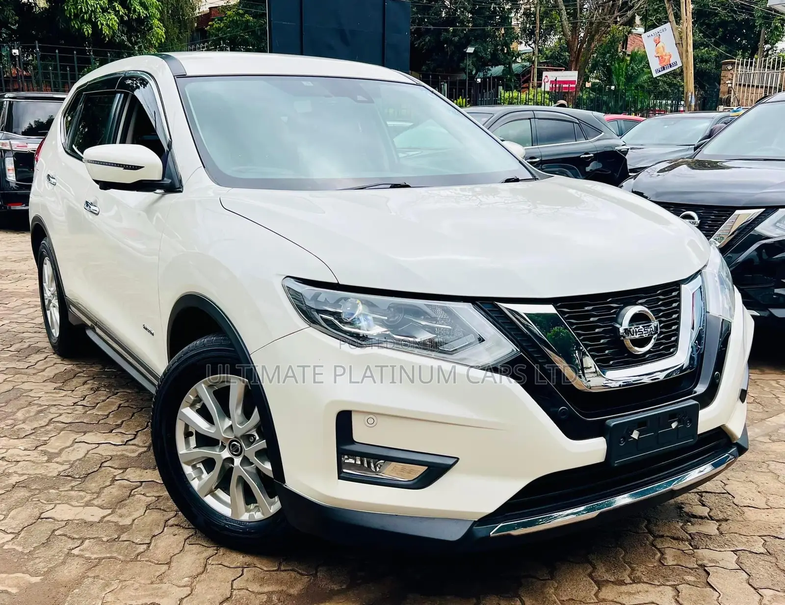 Nissan X-Trail 2.0 Petrol AWD 2017 White