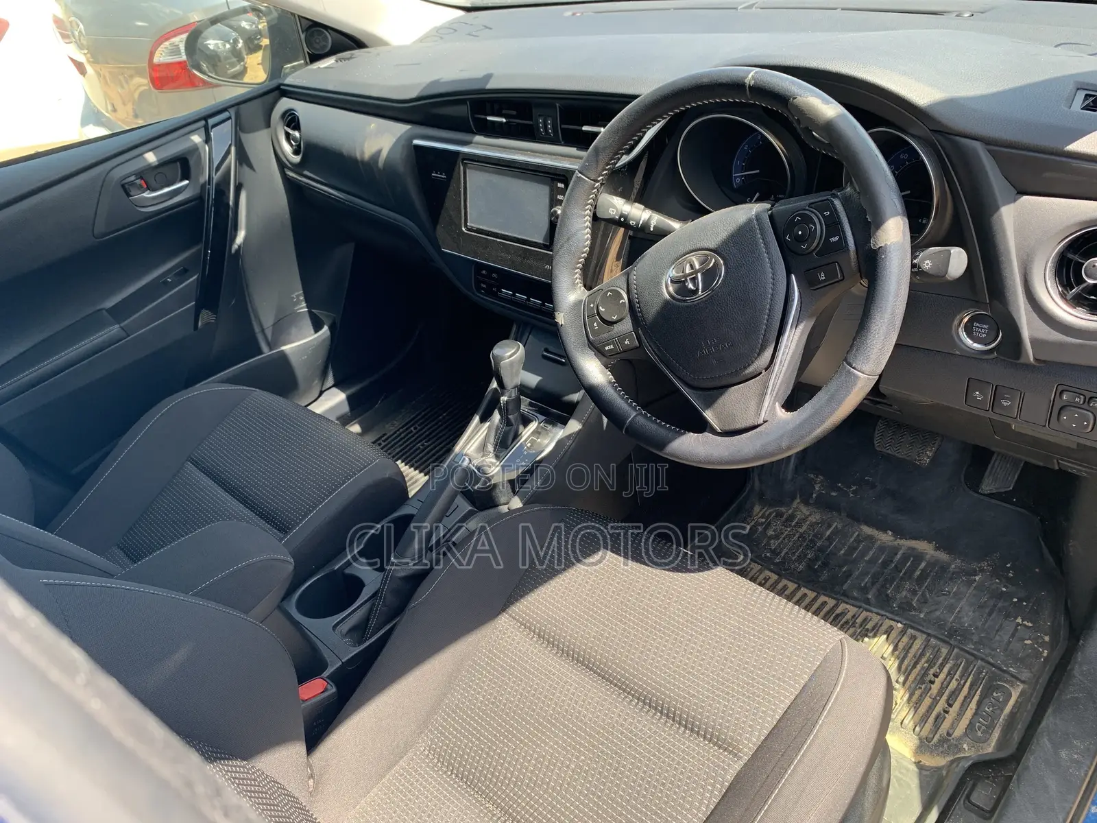 Toyota Auris 2017 Blue