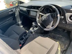 Toyota Auris 2017 Blue