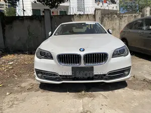 BMW 523i 2017 Pearl
