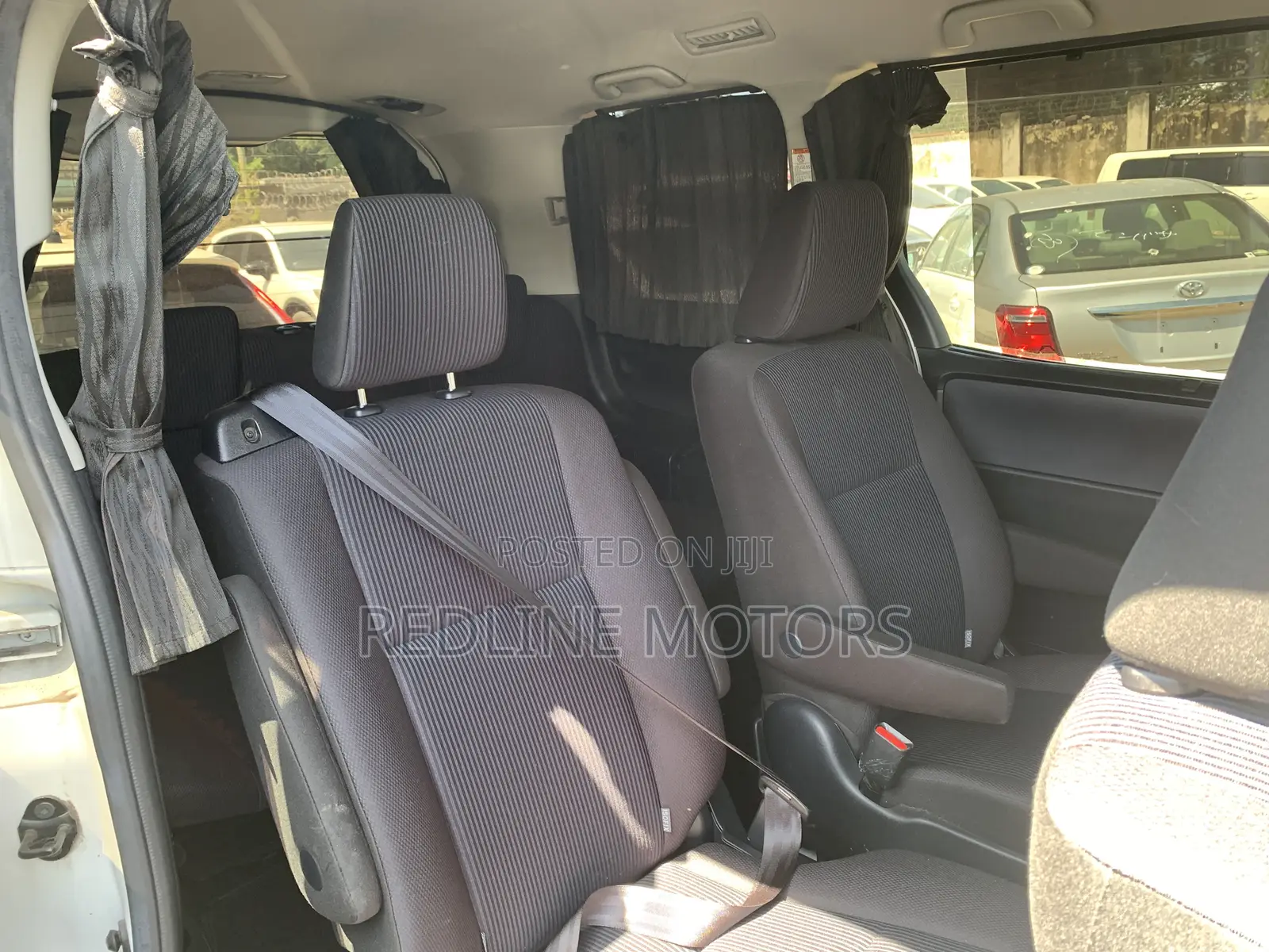 Toyota Noah 2.0 FWD (7 Seater) 2017 Pearl