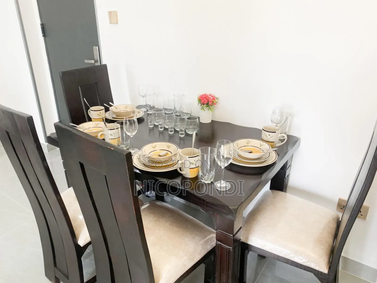 Furnished 2bdrm Apartment in Valley Arcade for rent