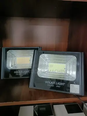 200 Watts Solar Floodlight