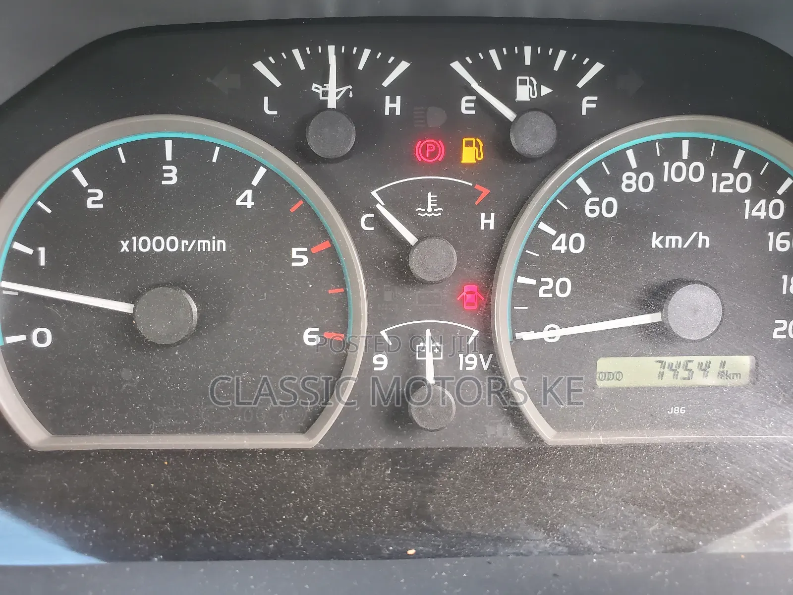 Toyota Land Cruiser 4.5 V8 TD 2018 Gold