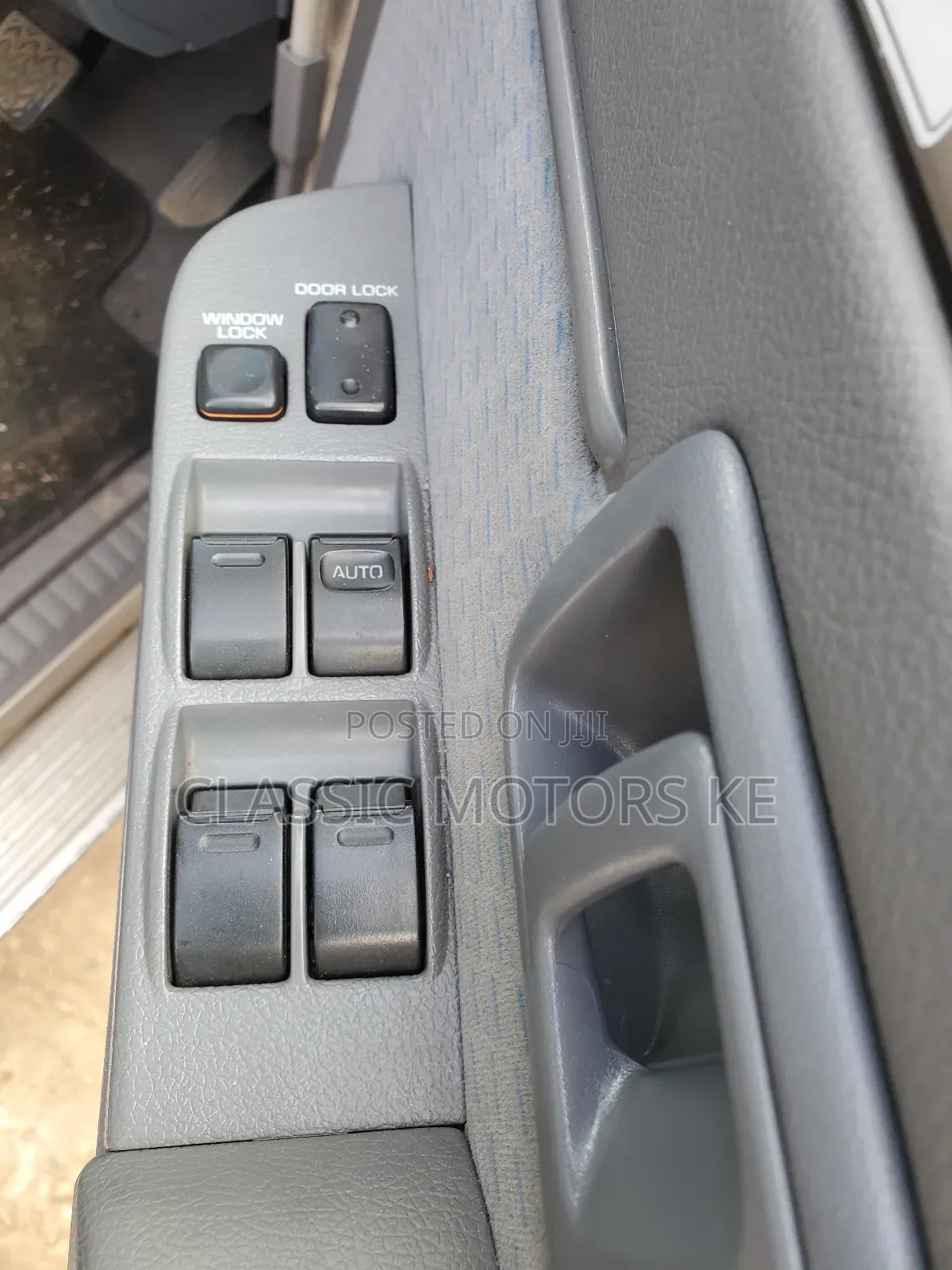 Toyota Land Cruiser 4.5 V8 TD 2018 Gold