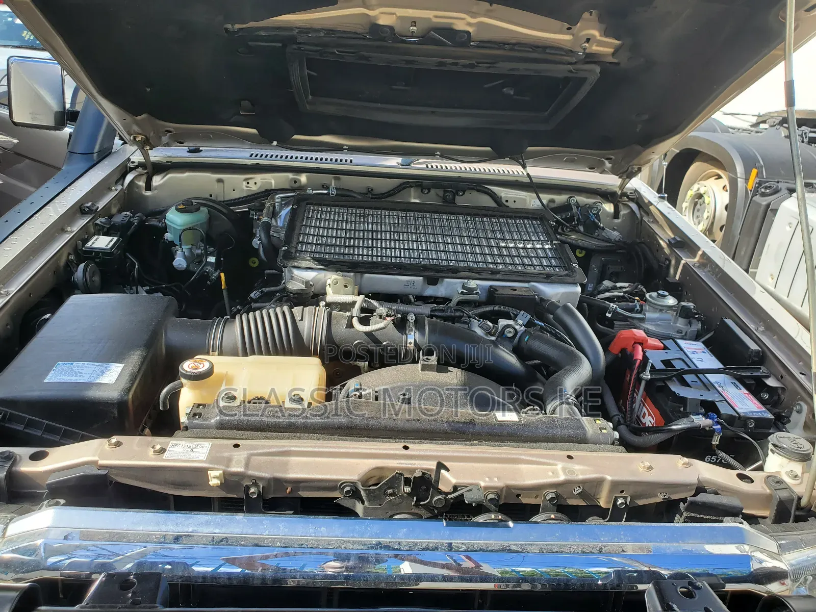 Toyota Land Cruiser 4.5 V8 TD 2018 Gold