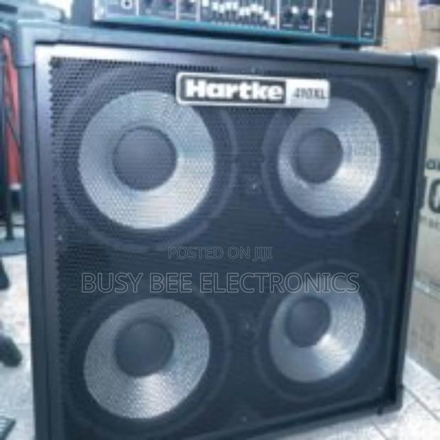 Hartke 410xl Bass Combo
Paired With a Head Amp - main view