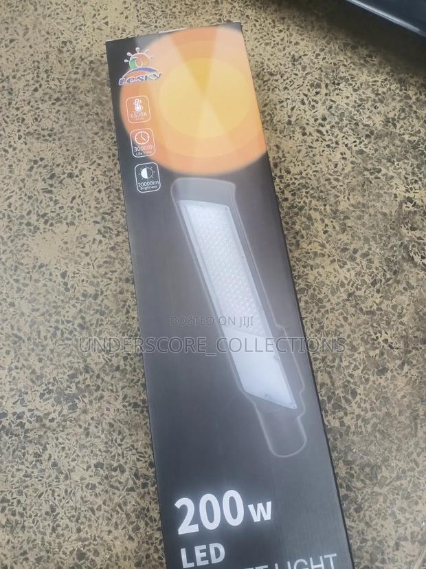 200 Watts Street Power Solar Lights - main view