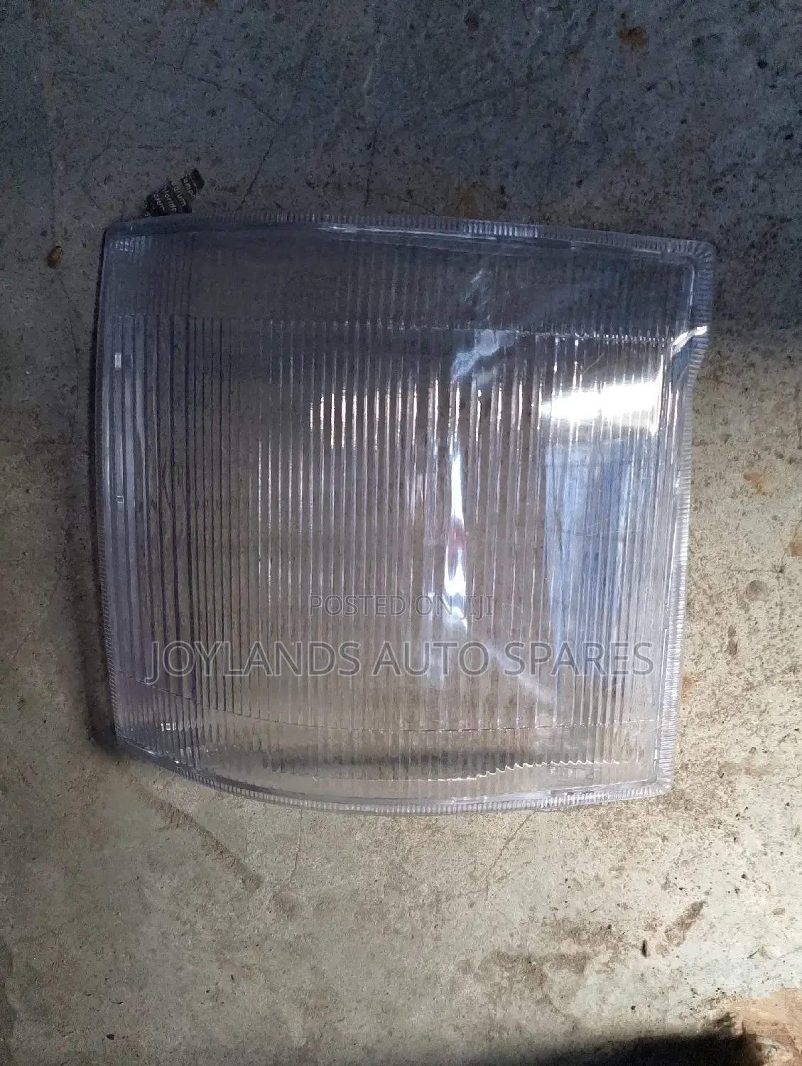 Toyota Hiace Shark 5l/3l Corner Lens