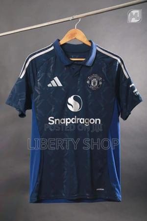 Manchester United Jersey Away - thumbnail 2