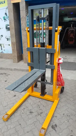 Manual Hydraulic Pallet Stacker