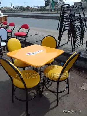 Restaurants and Bar Table