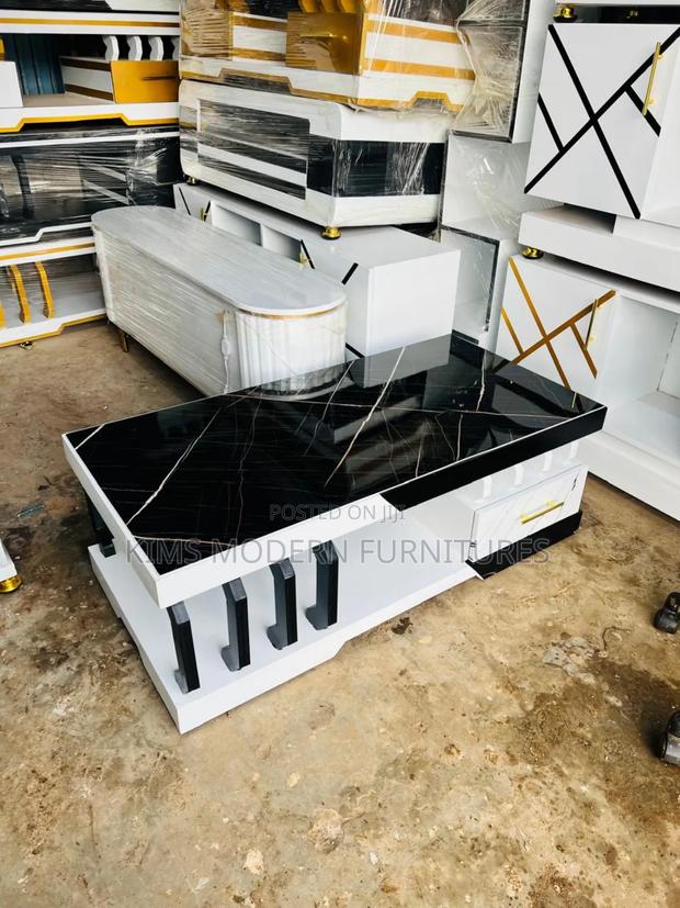 Smart Table Vip White Marble Top Black - main view