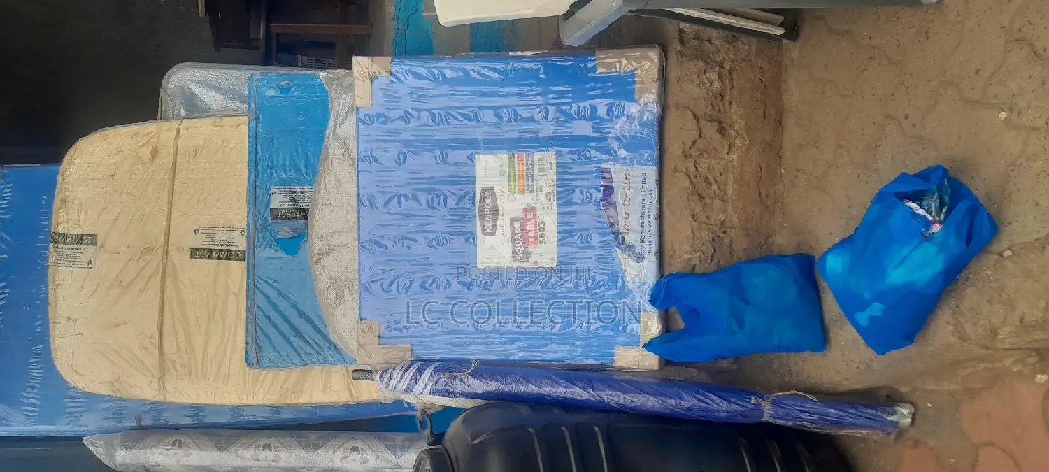 4 Seater Plastic Table