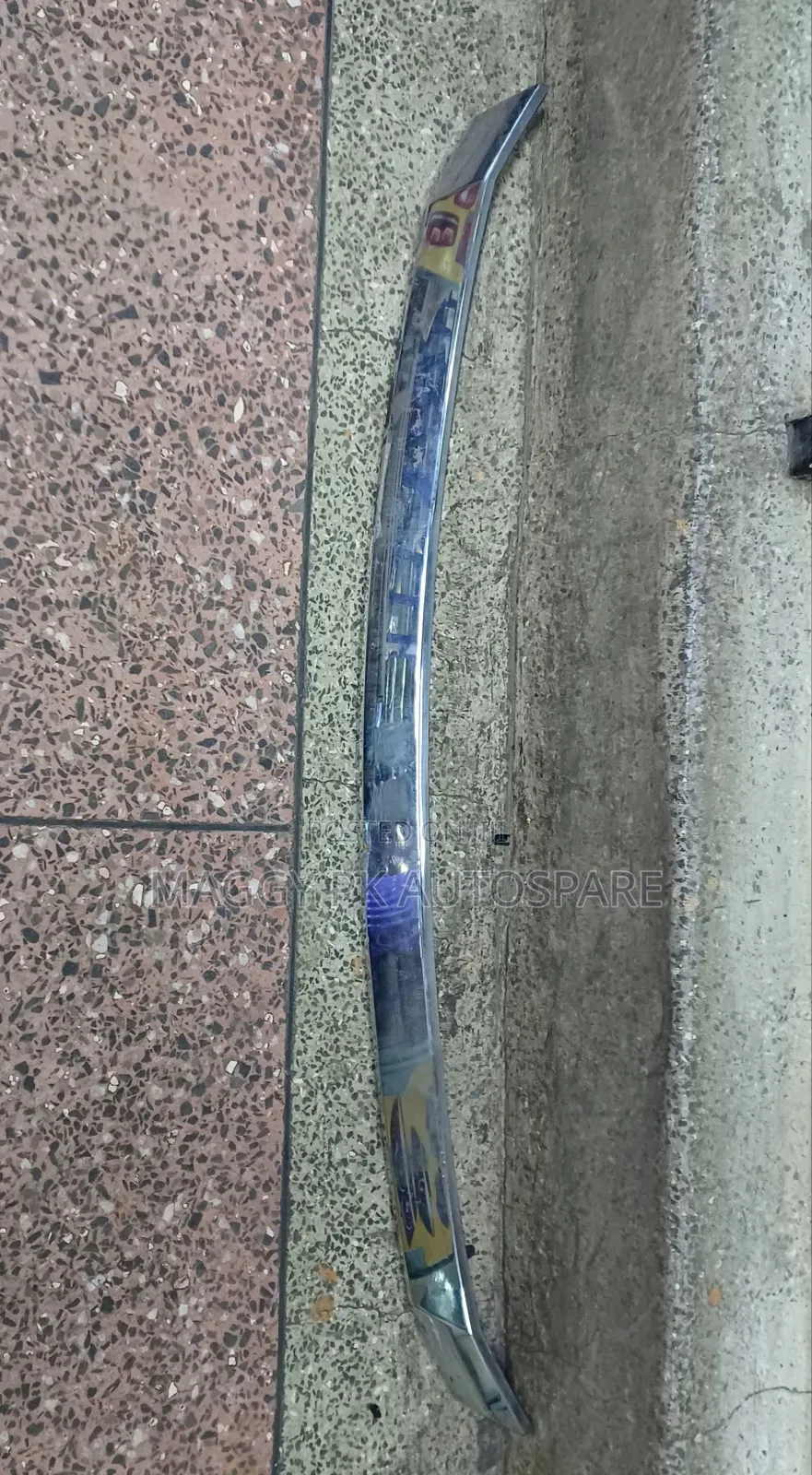 Toyota Noah New 2015 Bonnet Chrome