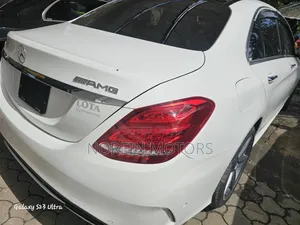 Mercedes-Benz C200 2017 White