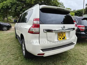 Toyota Land Cruiser Prado 2014 White