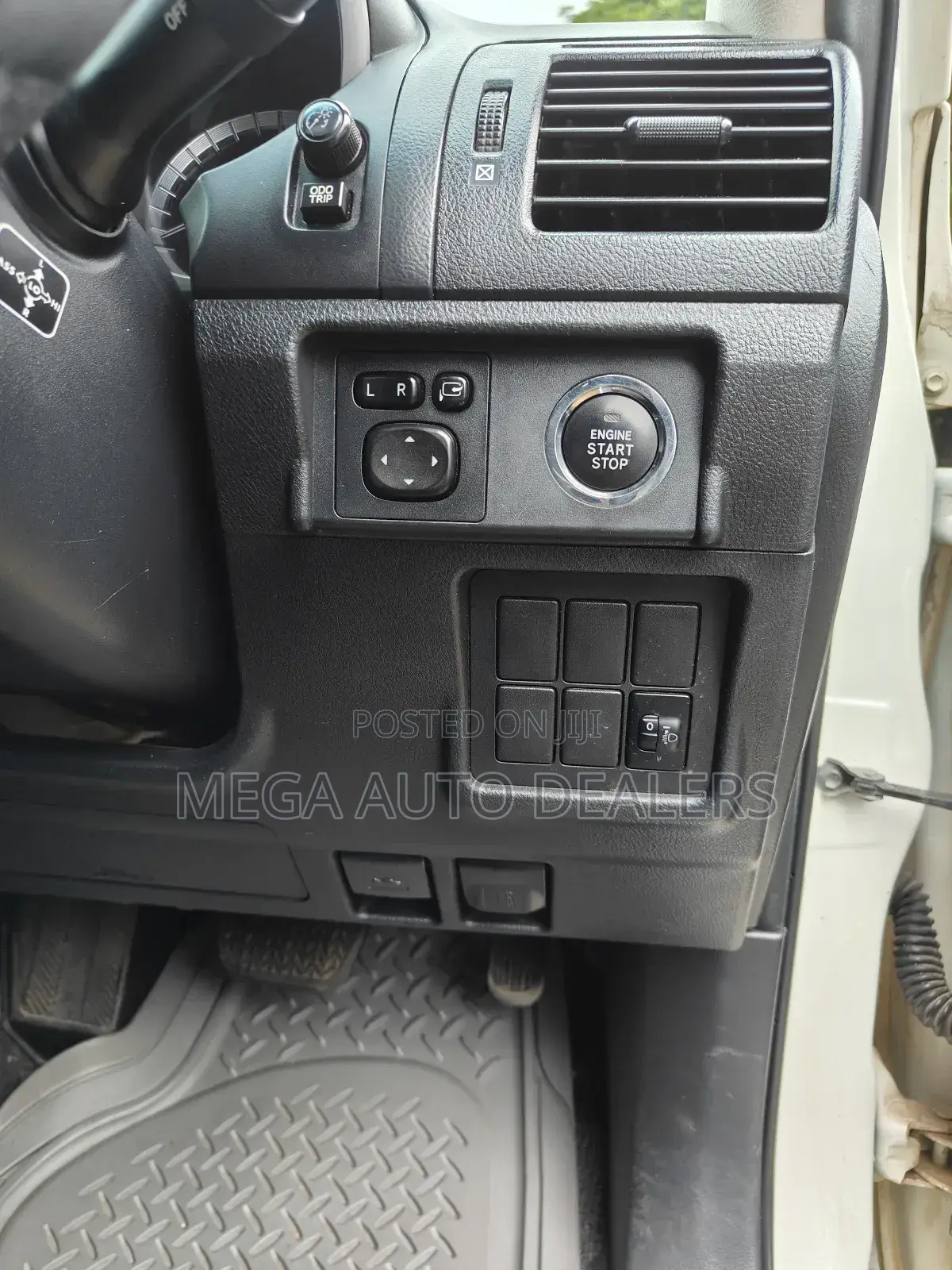 Toyota Land Cruiser Prado 2014 White