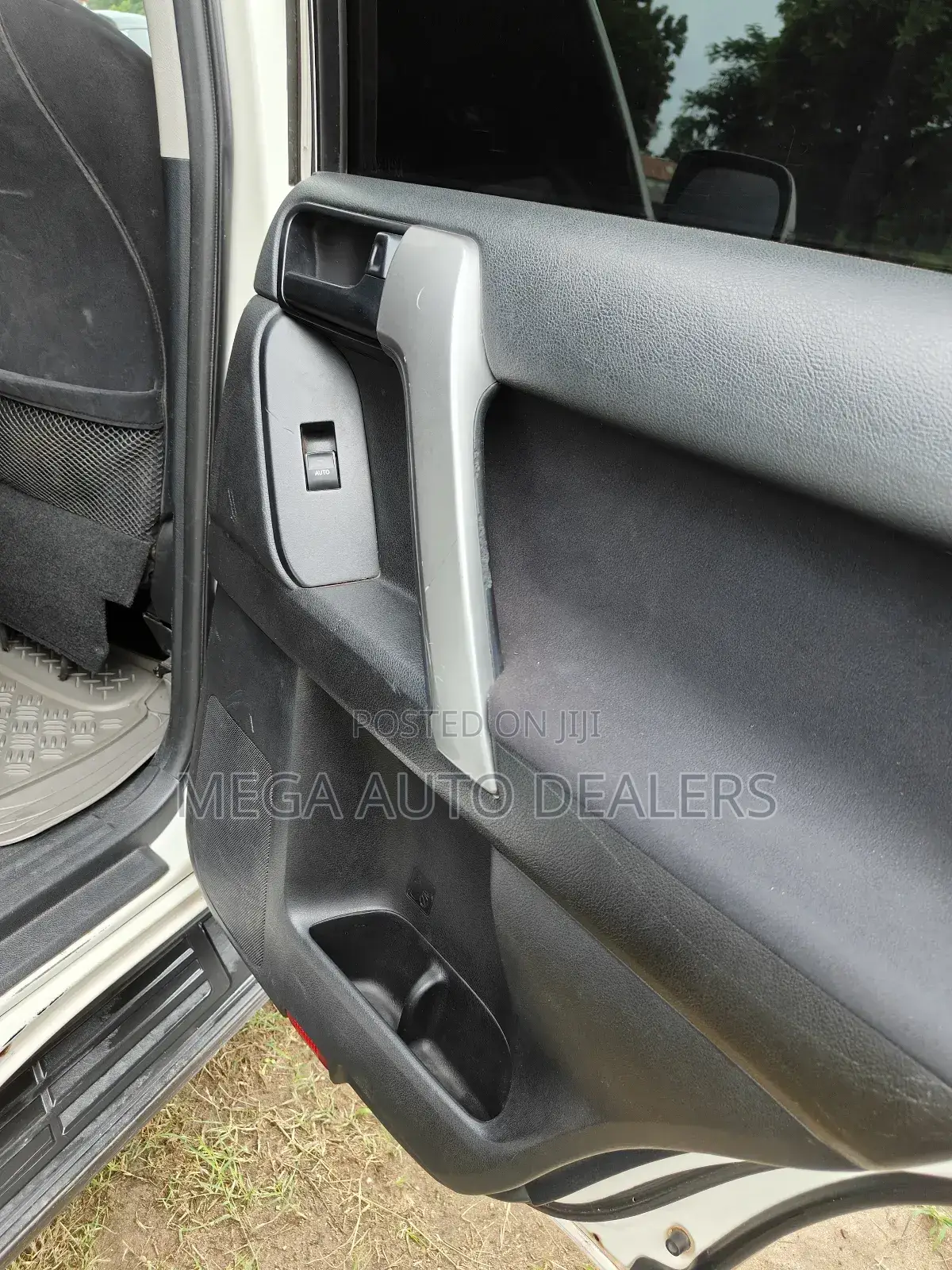 Toyota Land Cruiser Prado 2014 White
