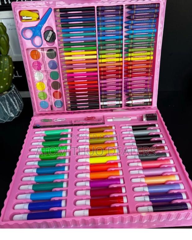 150pcs Kids Art Drawing and Colouring Set. - main view