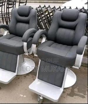 Quality Brand New Barber Seat - thumbnail 2