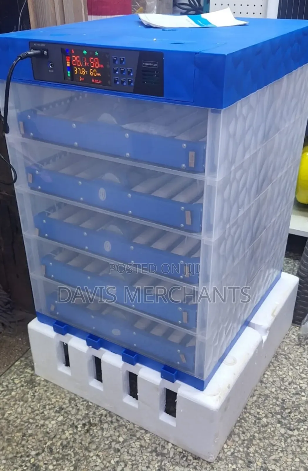 Incubator Machine With 320 Eggs Capacity Ac/Dc