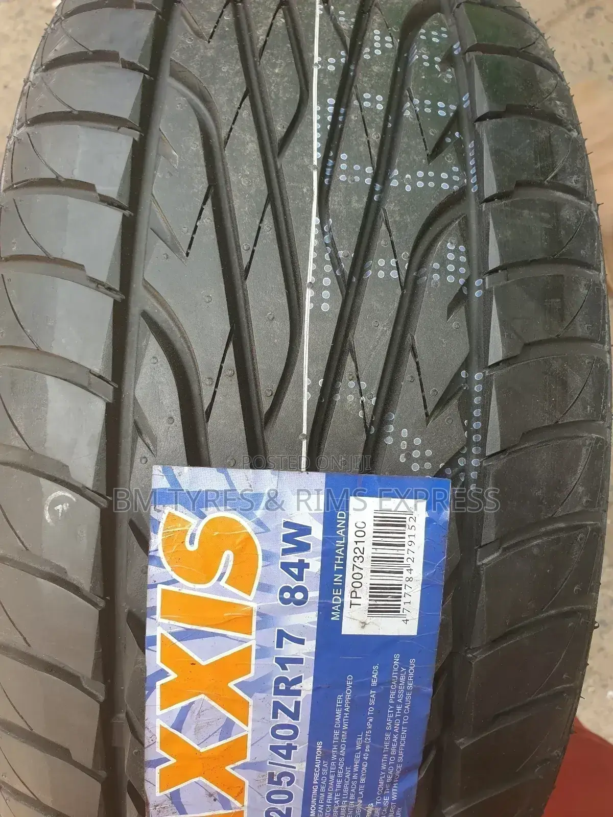 205 /40 R17 Maxxis TYRES.