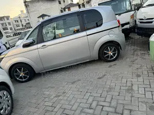 Toyota Spade 1.5 2019 Silver