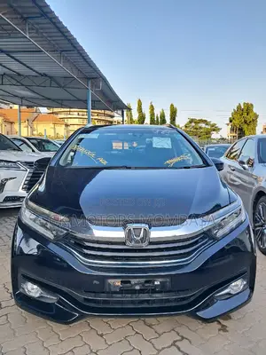 Honda Fit Shuttle 2017 Black