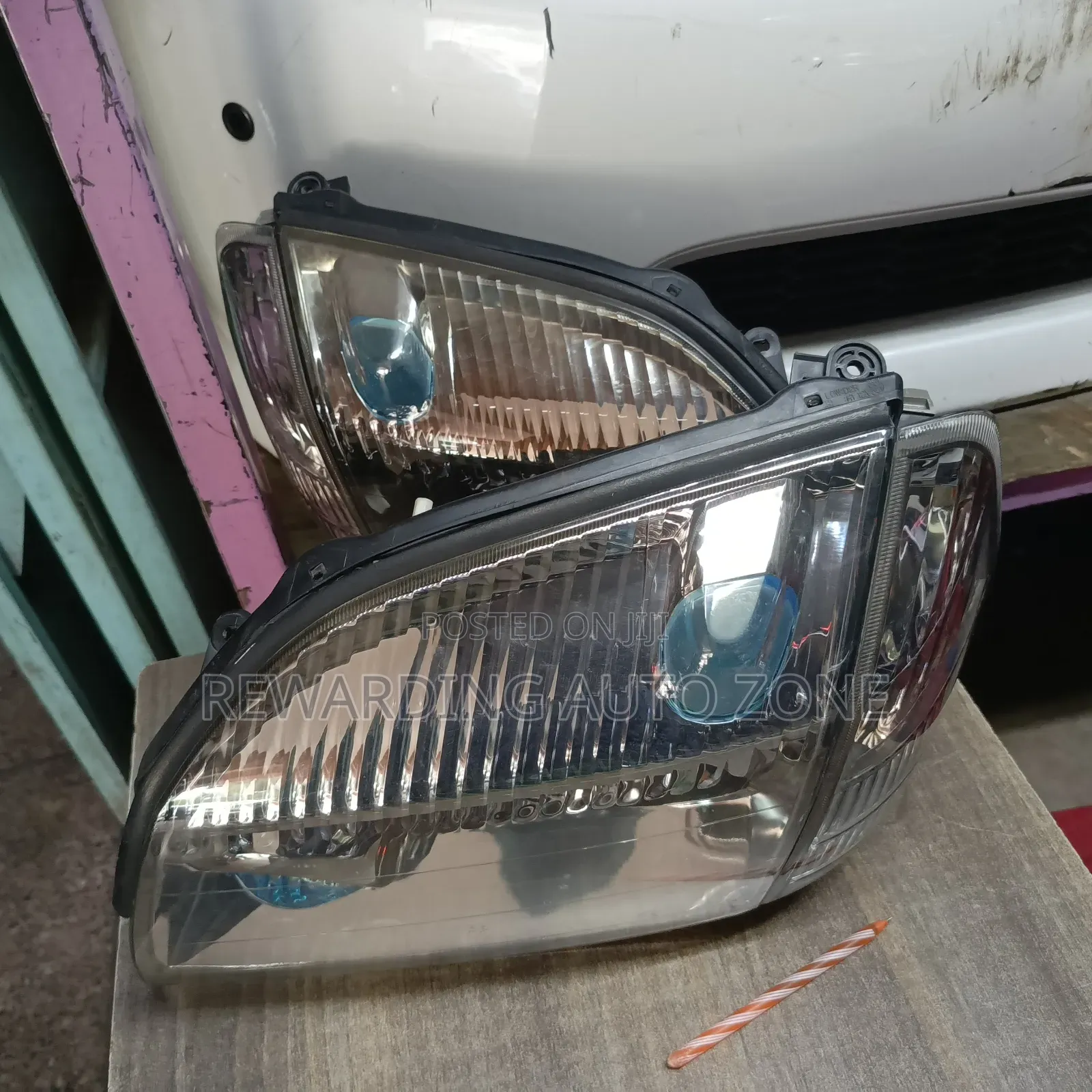 Nissan Ex Trail Nt30 Headlight Xenon 2006.