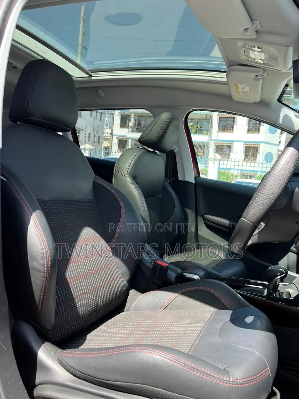 Peugeot 2008 1.2 PureTech (130 Hp) 2017 Red