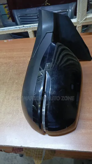 CRV Honda Rm4 LHS Side Mirror.